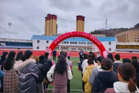 【“三八”特辑】欢乐悦动·竞展芳华——徽县2025年庆“三八”女干部职工趣味运动会精彩纷呈图片