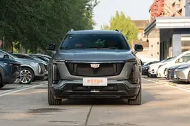 凯迪拉克XT5正式上市，蜂鸟底盘MAX上车，限时26.59万起香吗？图片