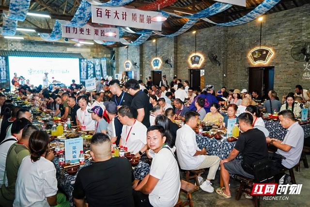 千年驿道“开口”讲故事 百城万车自驾游新晃站活动举办