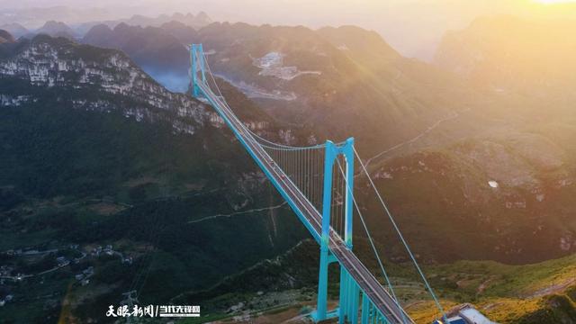 世界第一高桥・交通新地标｜中国桥梁看贵州：天下高桥 半在黔中