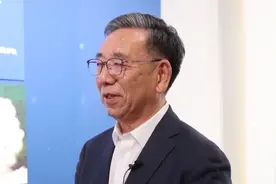 嫦娥七号为何计划去月球南极？要找什么？总设计师吴伟仁揭秘图片