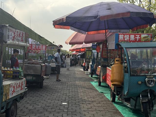 鸡排哥爆火之后