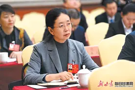 【两会长镜头】李永红代表：推动科技创新“关键变量”成为新型工业化的“最大增量”图片