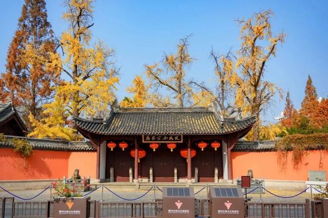 杭衢高铁正式运营！前方抵达“最不浙江”城市，逛吃超上头