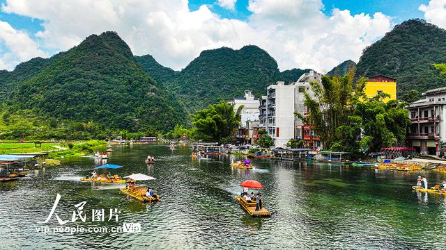 广西靖西：山水美景引客来