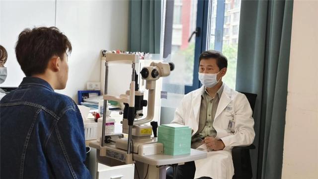 寒假摘镜总动员丨2025年报考军校，视力需满足这些要求！