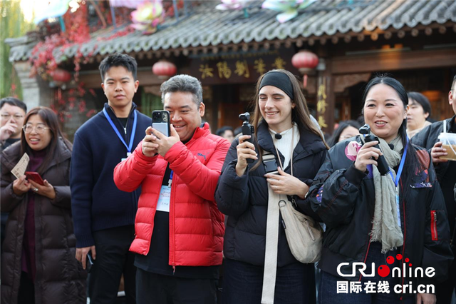 这里藏着中国最硬核的浪漫！外国网红狂赞：“洛阳，不愧是你！”