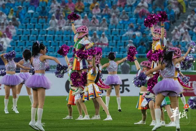 暑期游风向突变！观赛运动、人文避暑、“窝囊潮流”，年轻人这些……