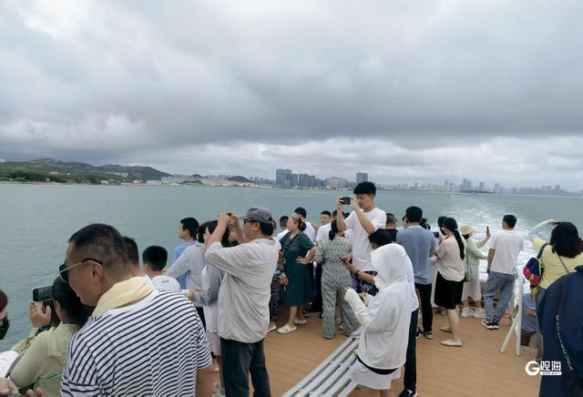 “魅力唐岛湾环游”首航，“海上看青岛”打开全新海上走廊