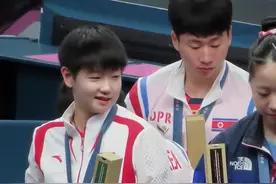 奥运会获奖运动员拿的长条盒子里是啥？图片