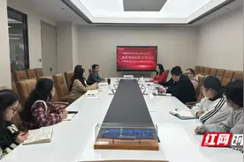 湖南现代物流职院：开展政策宣讲 助力校友回湘图片