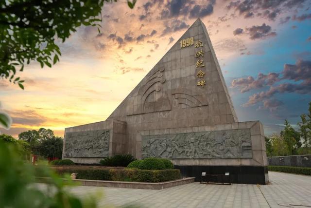 赤黄红·洪湖情 | 2025环洪湖马拉松，跑进水乡新画卷！