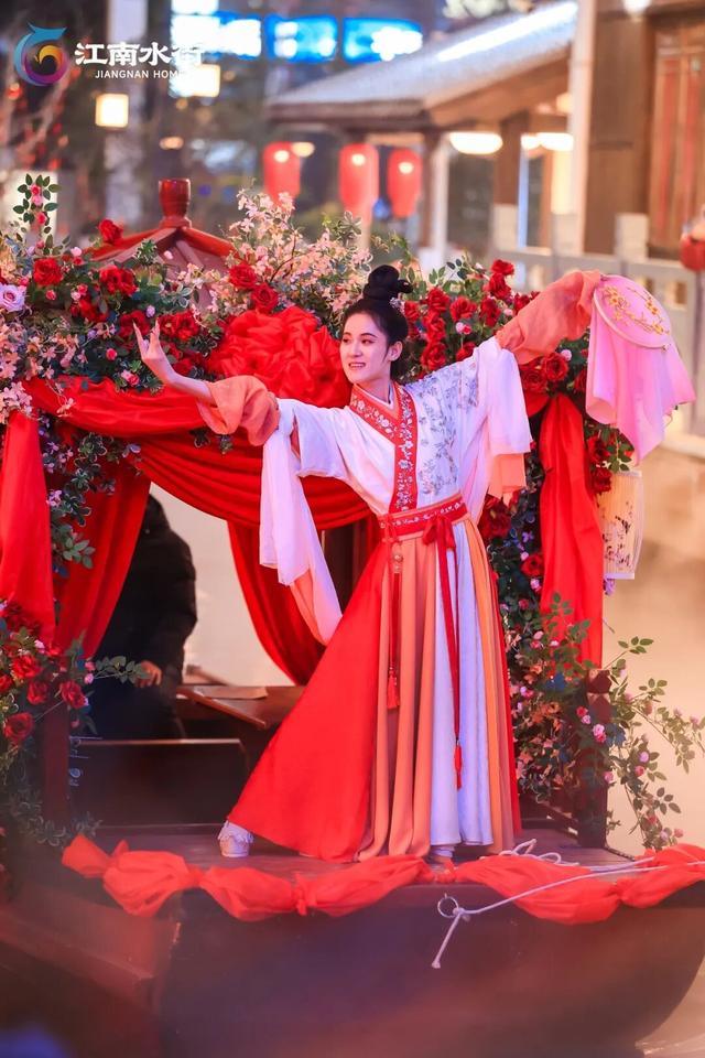 从“一次性打卡”到“反复回访”：江南水街的长尾吸引力在哪里？