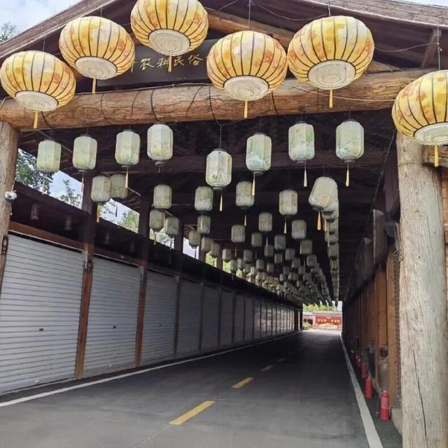 想在伊滨出片？这样拍满满故事感！