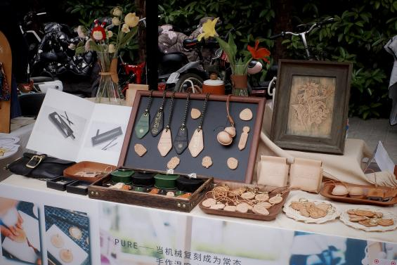 十一出游人从众？没出门的“搭子”在郑州汇艺银河里玩嗨了