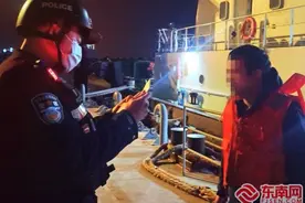 船员在海上急性发病 莆田边检站紧急救援图片