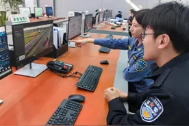 罐体泄漏，鸭血高速路上飞溅！山东高速临沂运管中心快速联动处置图片