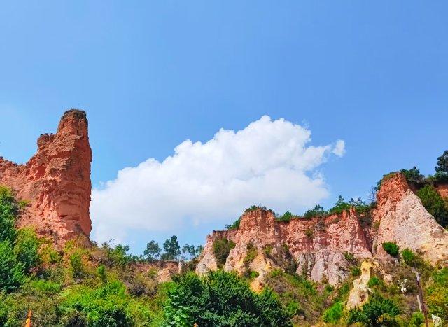 陆良夏日文旅盛宴启幕！25场活动引爆暑期“清凉经济”