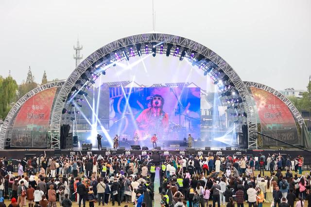 一场节庆激活一座古镇，西塘古镇用新玩法圈粉年轻人