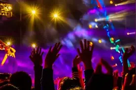 一首歌的时间够城市红多久?图片