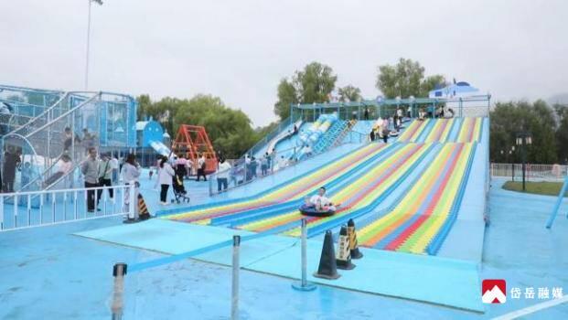 浪漫天平湖“一步一域” 环球市集亮相山东省泰安市