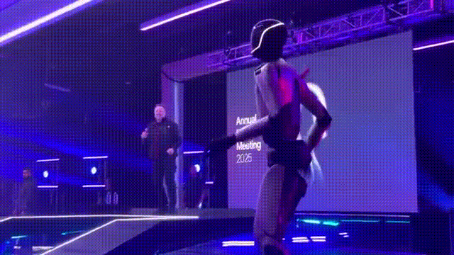 特斯拉造出终结者之手	，马斯克要挣1000000000000美元