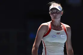 澳网：莱巴金娜晋级女单第四轮图片