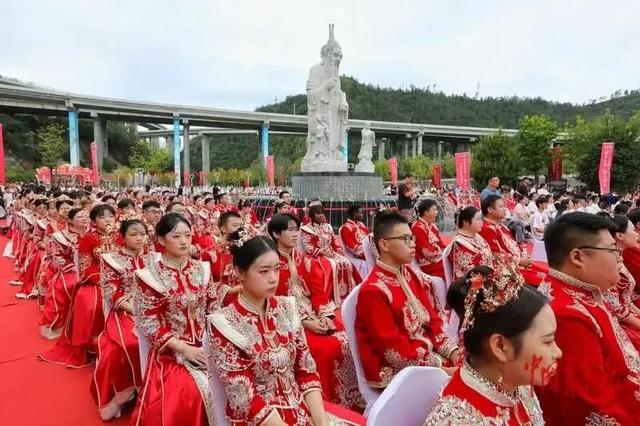 恭喜，他们结婚了！