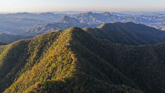 河北迁西：秋到青山关