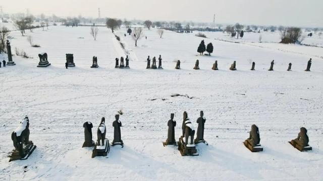 一眼千年！雪落巩义宋陵，限定美景上线→