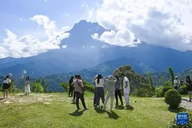 马来西亚沙巴州官员：期待借鉴中国经验推动经济发展图片