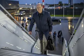朔尔茨开启西非之旅，称德国希望从尼日利亚进口天然气图片