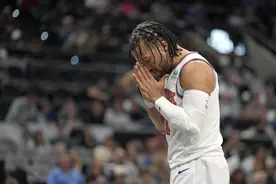 单次季后赛5次40+有多牛？史上仅11人做到 灭霸詹18年8次40+图片