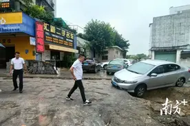 “我的车掉进坑里了！”拨通12345后，投诉变表扬？图片