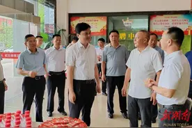【大兴调查研究】廖健到岳阳平江督导调研食品生产安全工作图片