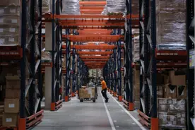 跨境电商出口迎政策利好！国常会发文支持推进海外仓建设图片