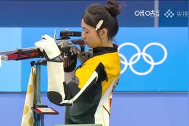 0.1环之差！黄雨婷获得射击女子10米气步枪银牌图片