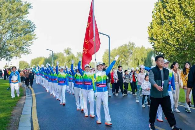 三万人畅行环城绿道！石家庄环城绿道徒步大会今日启幕；惠及三类老年群体！河北部署老年人福利补贴发放工作