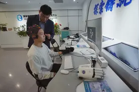 猴子“脑控”拦截运动目标，脑机接口发展到哪一步了？图片