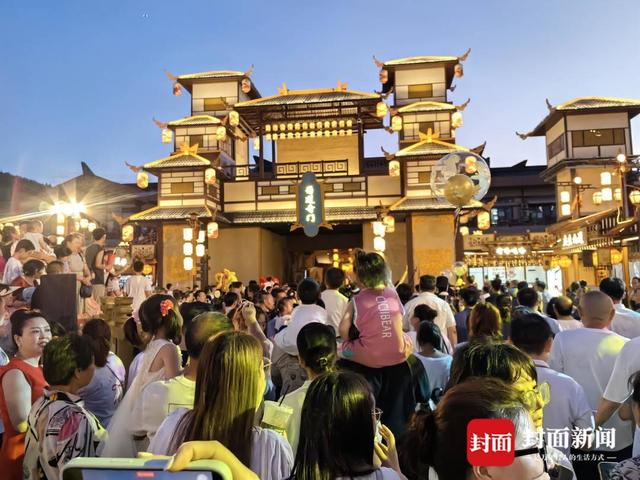 “大蜀道不夜三国城”开城 让千年文化“活”在夜色里