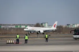 首航东北地区，东航C919首飞上海虹桥—沈阳航线图片