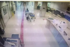 险象环生！中秋佳节孕妈独自在家临盆图片
