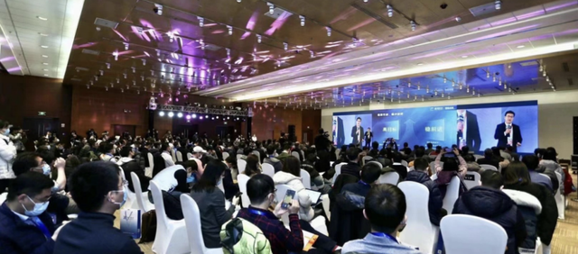 聚焦大模型下半场中国芯突围！全球AI芯片峰会定档9月，北大中科院计算所领衔