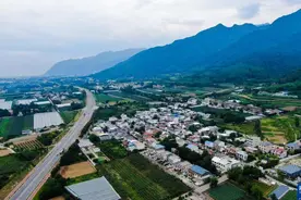 鼓励退出农村宅基地，需保障好农民利益 | 新京报快评图片