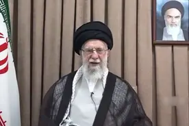 哈梅内伊：美国人应该知道伊朗民族不会投降图片