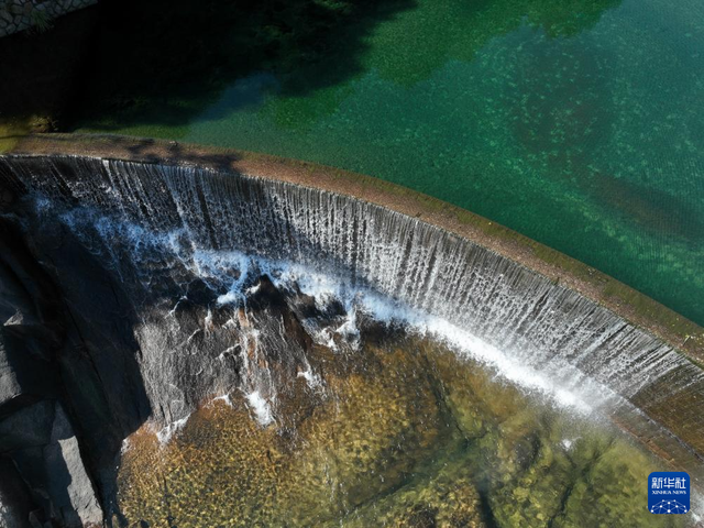 武夷冬韵醉游人