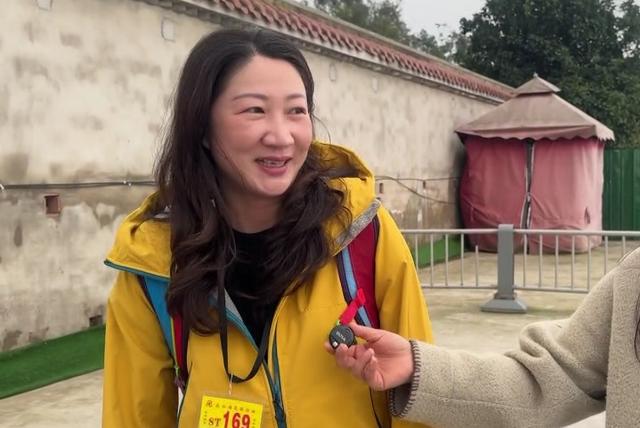 它们又双叒叕来乐山啦！场景太治愈~