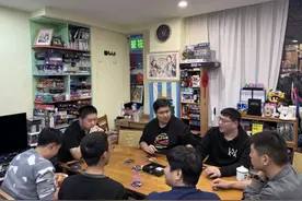 跟着青年过新年图片