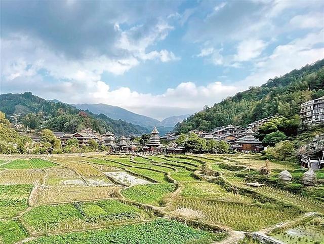 黔山古寨焕新彩!《光明日报》关注贵州持续擦亮传统村落文化底色