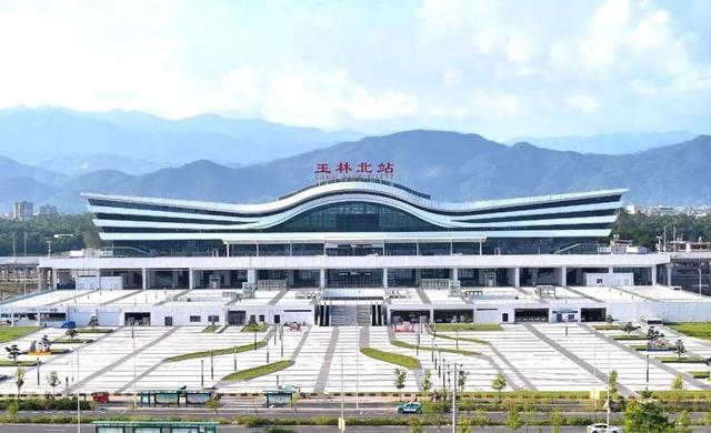 一张动车票，跑马拉松看山水吃遍玉林！